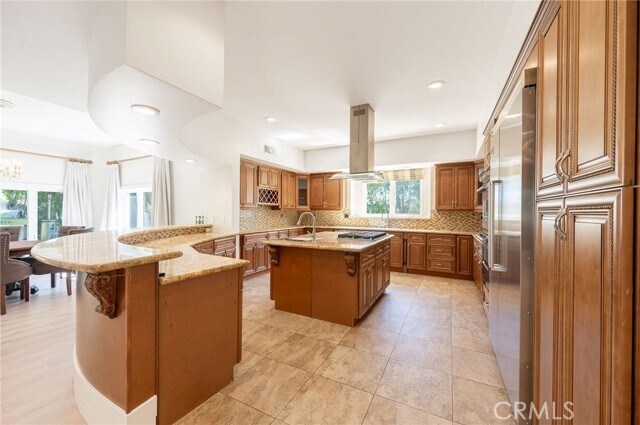 Building Photo - 3331 Oakmont View Dr