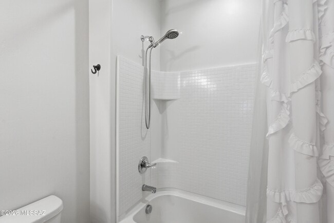 Building Photo - 4220 S Macy Cir