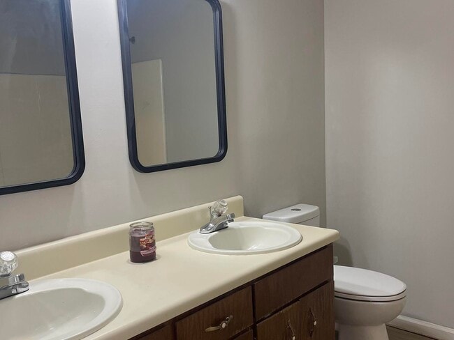 Building Photo - 1239 Santa Fe Trail