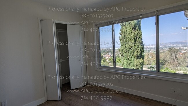 Building Photo - 3246 Dolonita Ave