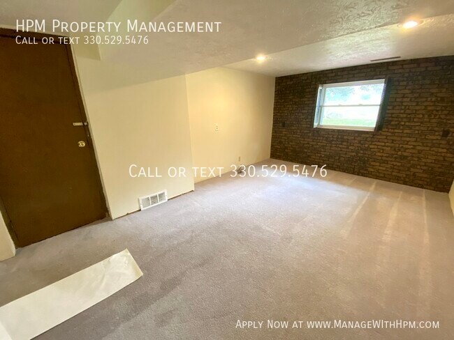 Building Photo - 1827 Thackeray Ave NW