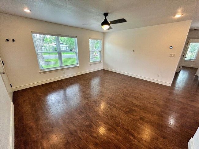 Building Photo - 6214 Haney Dr