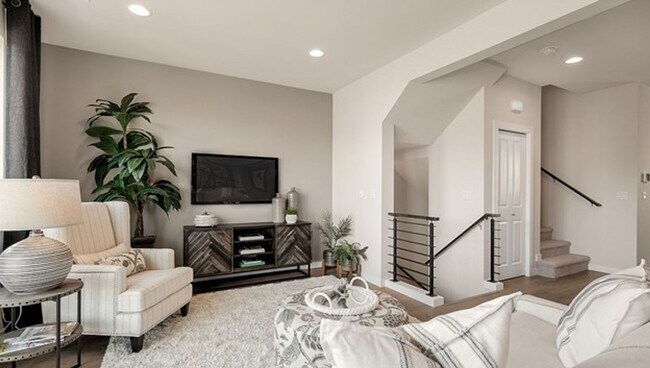 Building Photo - Spacious and Beautifully Landscaped Single...