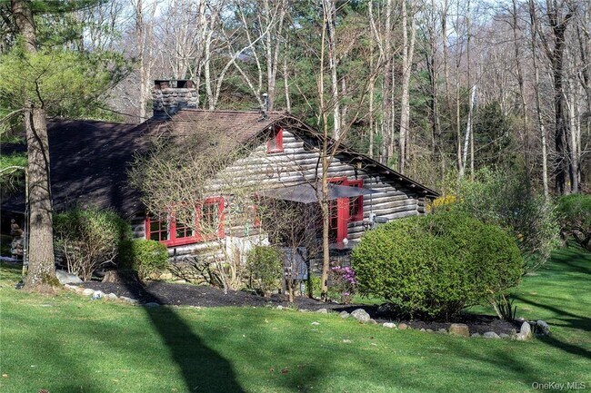 Building Photo - 892 Duell Rd