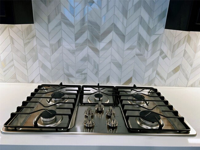 Building Photo - 29623 Burcreek Ln