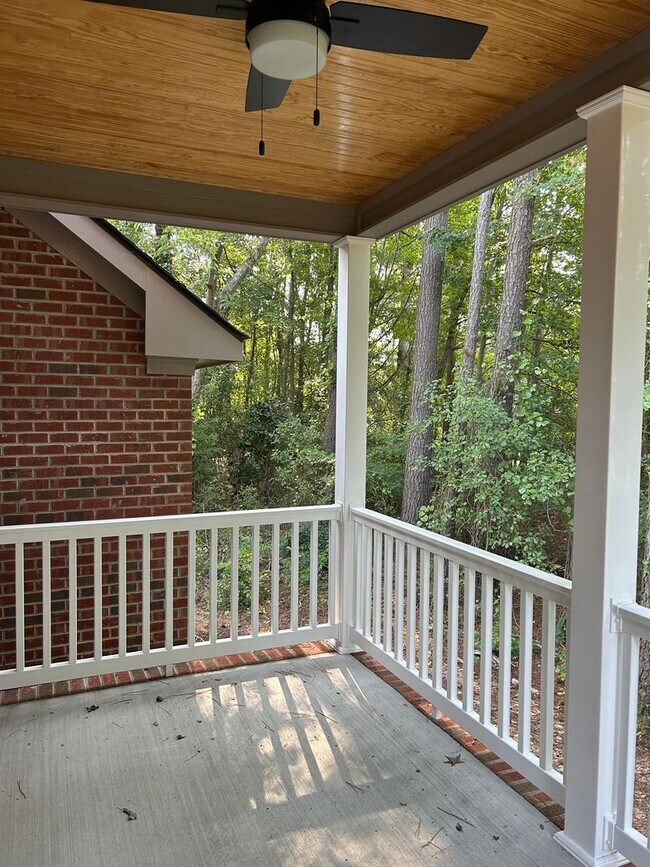 Building Photo - For Rent: Like New 3-Bedroom 2.5 Bath Home...