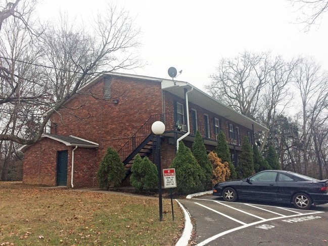 Building Photo - 406 Watauga Dr