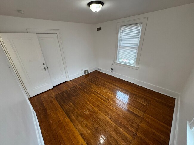 Building Photo - 1415 Freemont St