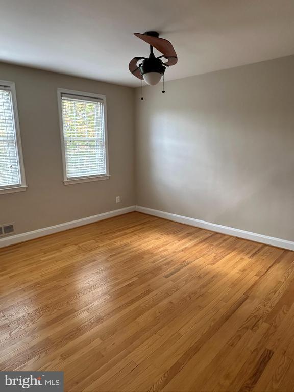 Building Photo - 1530 Cottage Ln