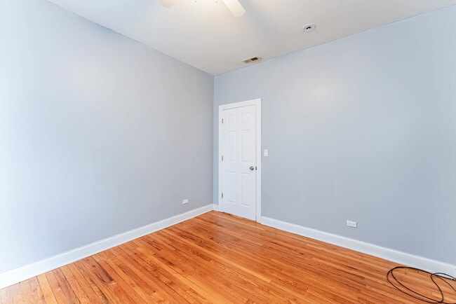 Building Photo - 163 N Lockwood Ave