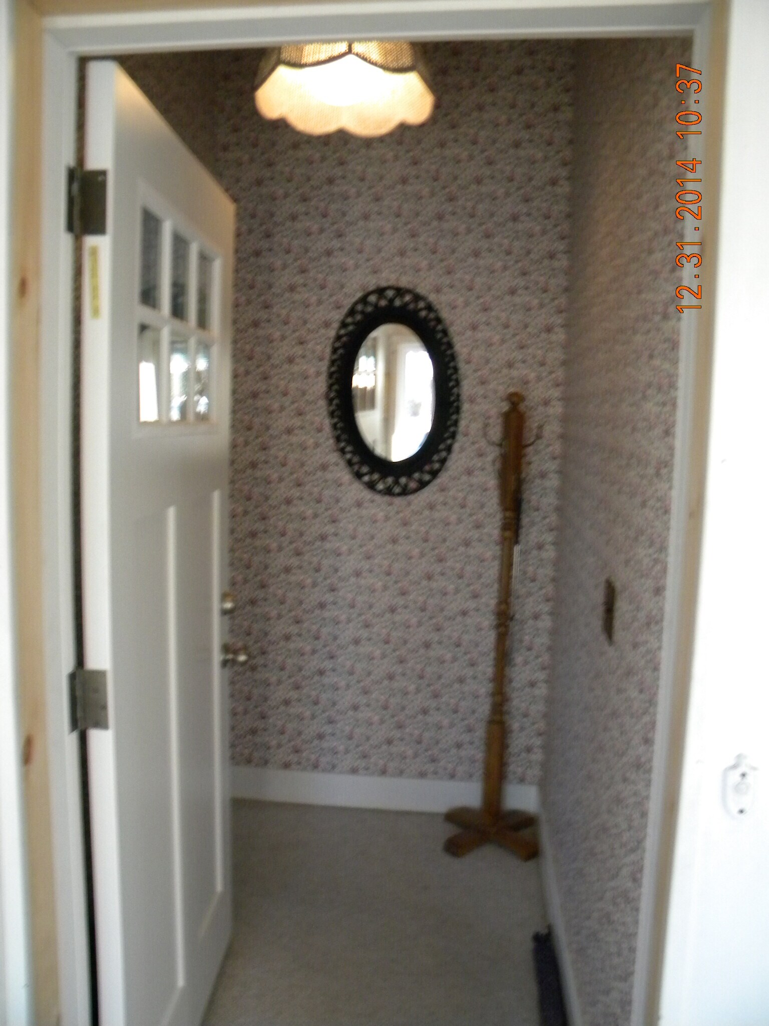 Building Photo - 146 Lake George Ave