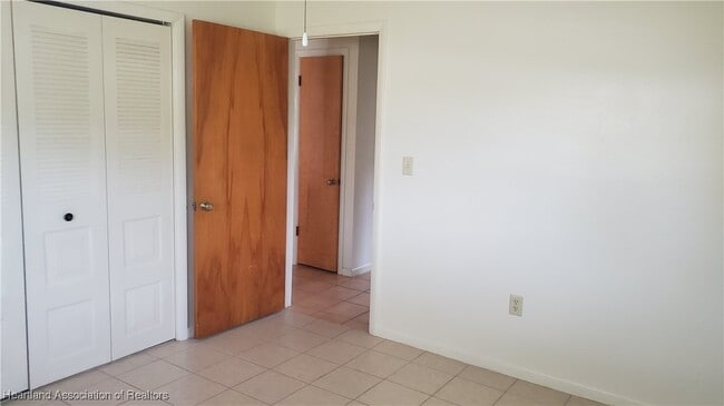 Building Photo - 2711 Orange Grove Dr