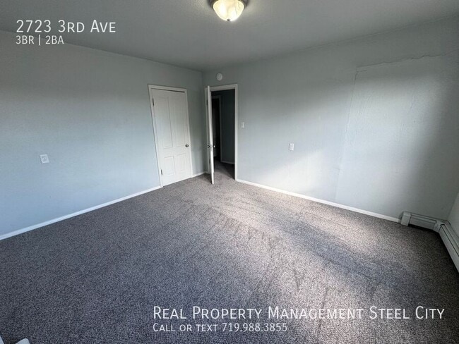 Building Photo - 2723 3rd Ave