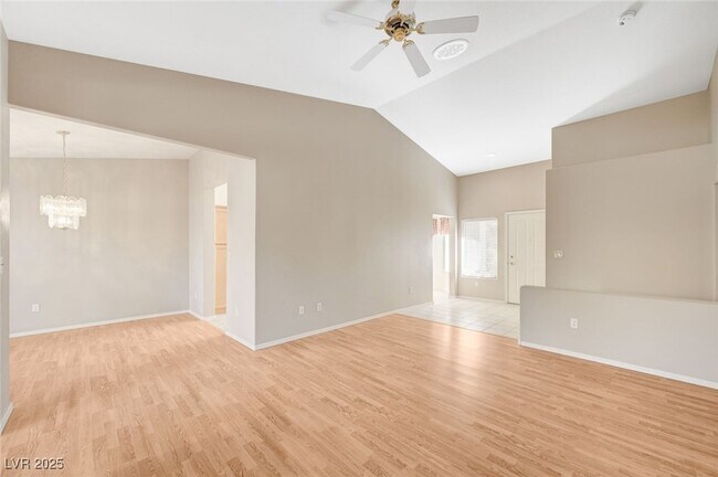 Building Photo - 9356 Villa Ridge Dr