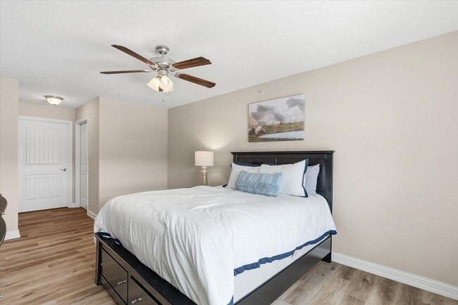 Building Photo - 2212 Chapel Hill Rd