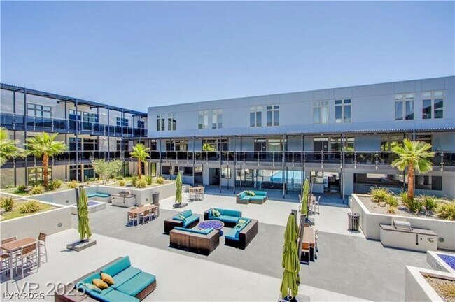 Building Photo - 8925 W Flamingo Rd