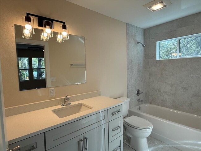 Building Photo - 4409 NW 31st Ave