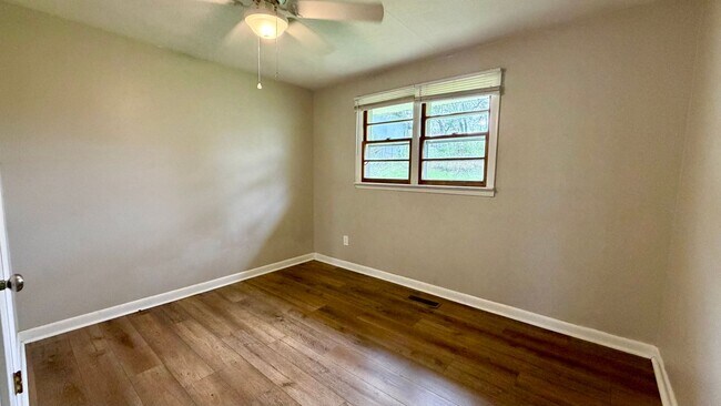 Building Photo - Updated One-Level Brick Home with Mountain Views