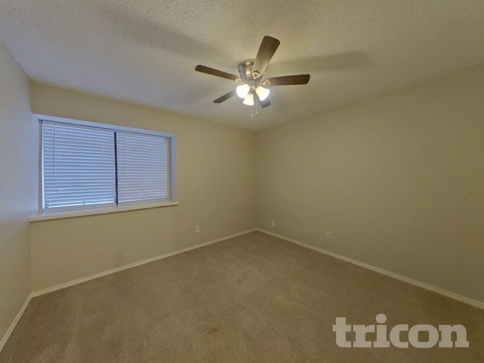 Building Photo - 837 Globe Ave