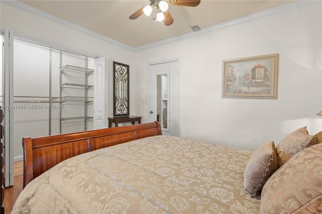 Building Photo - 800 NE 6th St