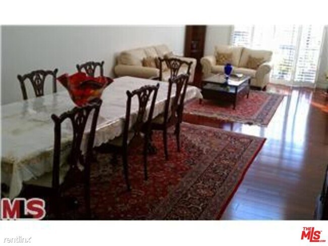 Building Photo - 10620 Eastborne Ave