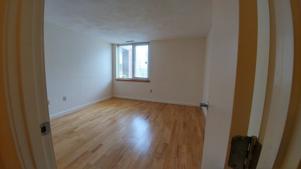 Bedroom 2 - 50 Watertown St