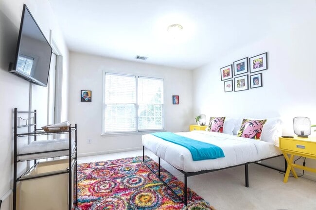 Building Photo - 1702 Clay Brooke Ct SE