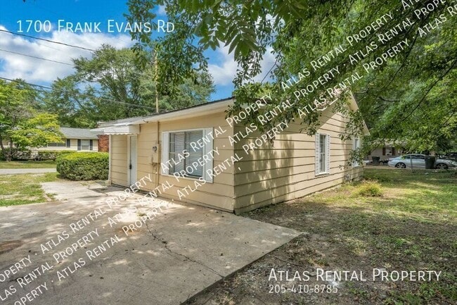 Building Photo - 1700 Frank Evans Rd