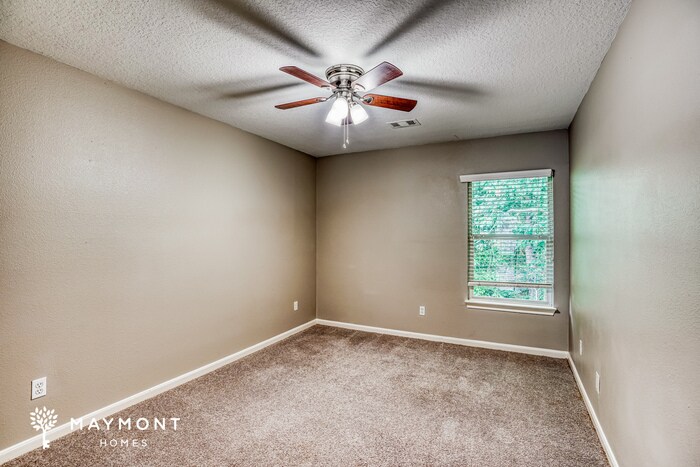 Building Photo - 3514 White Oak Point Dr
