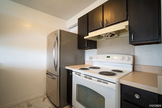 Building Photo - 1 BD/ 1 BA in Pearl One