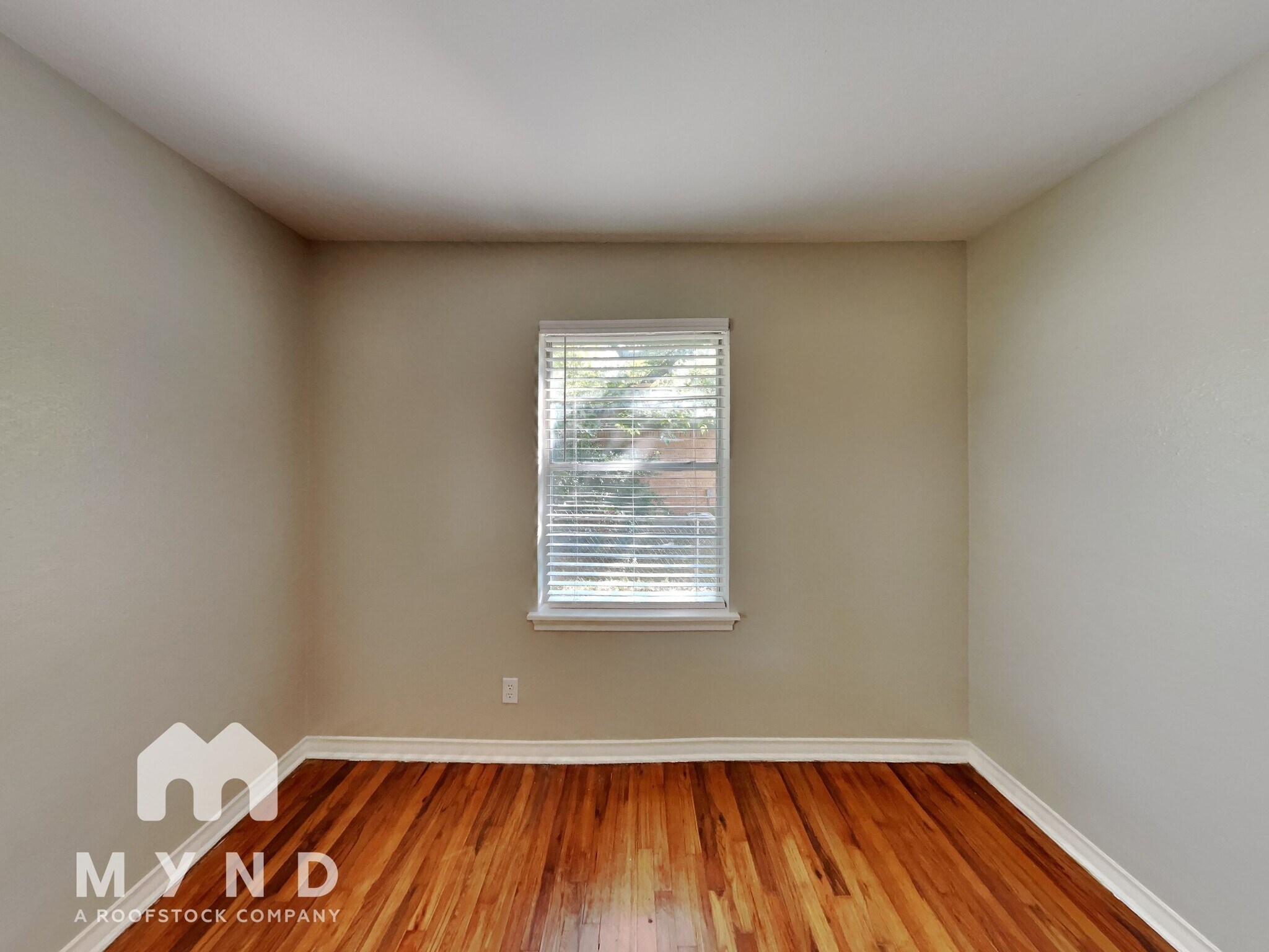 Building Photo - 511 Cynisca St