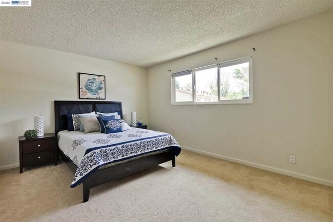 Building Photo - $2,890 / 3 BR - GORGEOUS TOWN HOME IN NORTHGATE AREA OF FREMONT!
