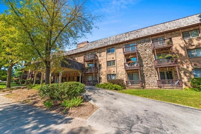 Building Photo - 1 bedroom in Lake Zurich IL 60047
