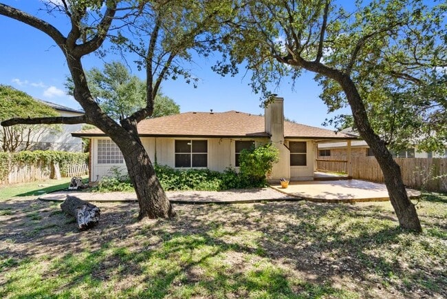 Building Photo - 1514 Royce Ln