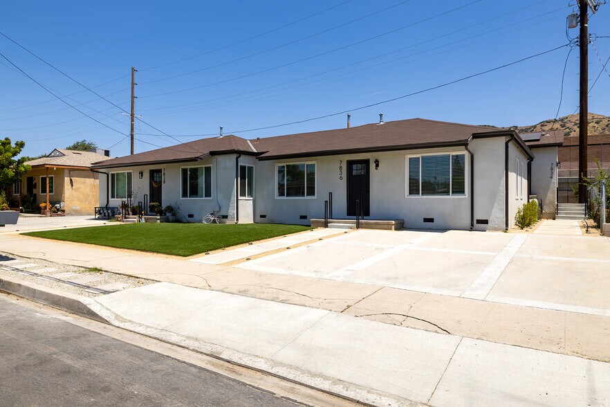 Building Photo - 7836 Claybeck Ave