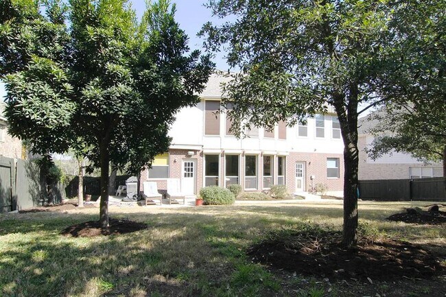 Building Photo - 5909 Terravista Dr