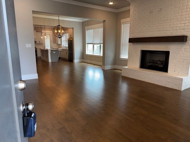 Building Photo - Love Clift Farm? This home is Amazing