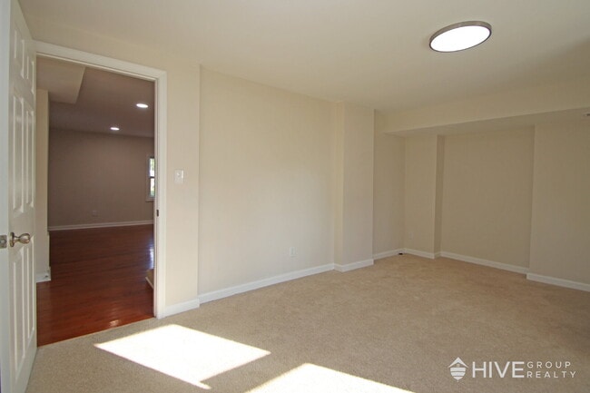 Building Photo - Fully Remodeled Home with Detached Garage ...