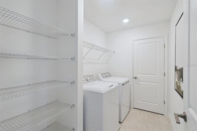 Building Photo - 4904 Bluebell Ct