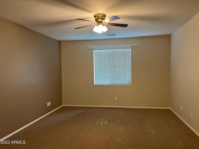 Building Photo - 3330 E Russell St