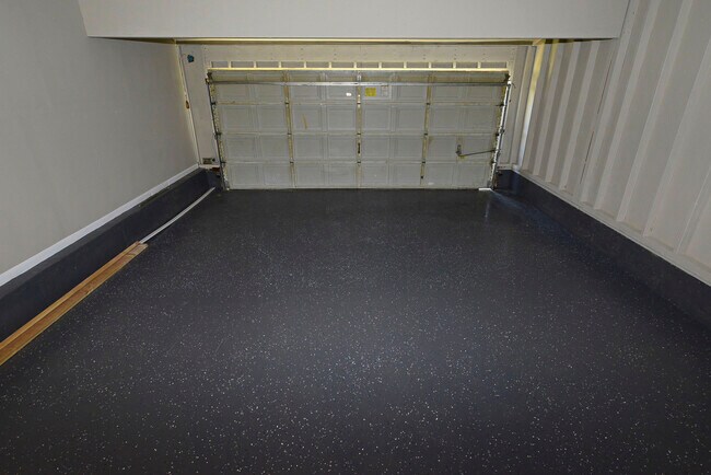 Building Photo - 2635 Netherton Dr