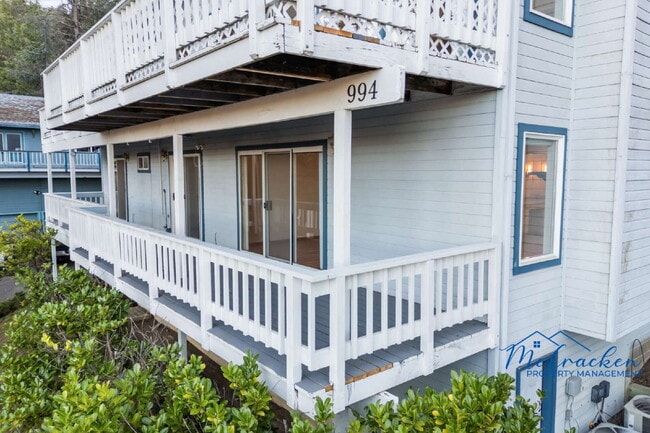 Building Photo - 525 Ashland Loop Rd