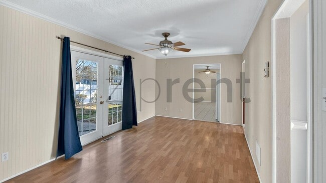 Building Photo - 324 Busher Rd