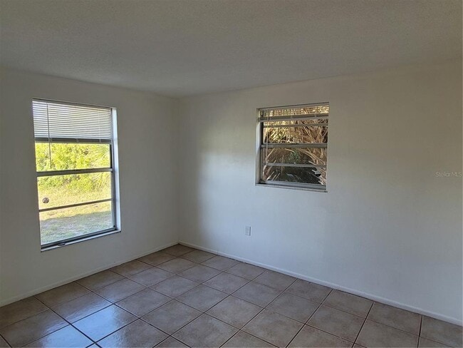 Building Photo - 12215 Van Loon Ave