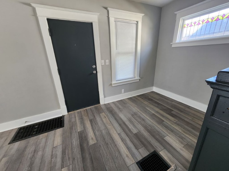 Building Photo - 432 48th St