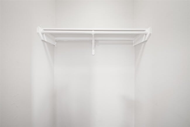 Building Photo - 34546 Park Green Dr