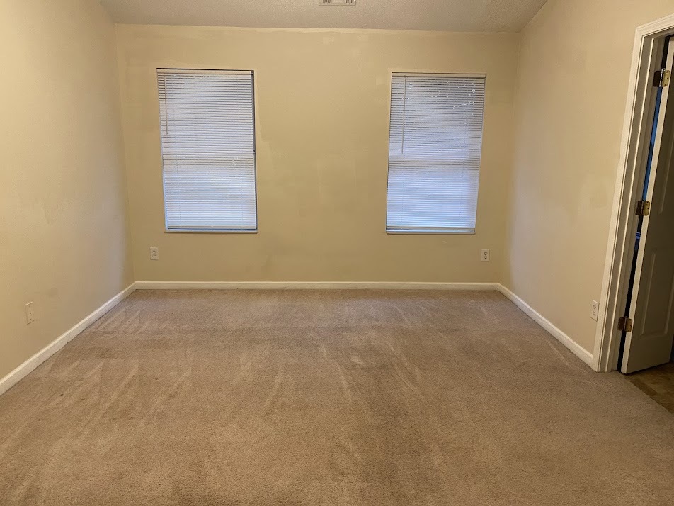 2 Master Bedroom - 2858 Parkway Close