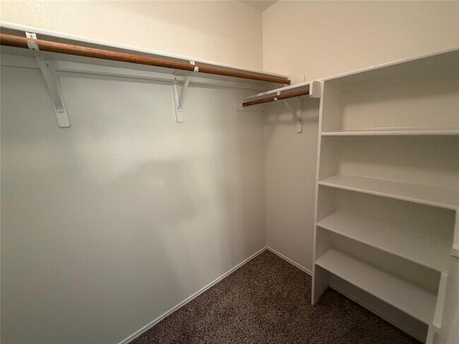 Building Photo - 917 W South St