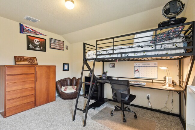 Building Photo - 513 Chelson Hunt