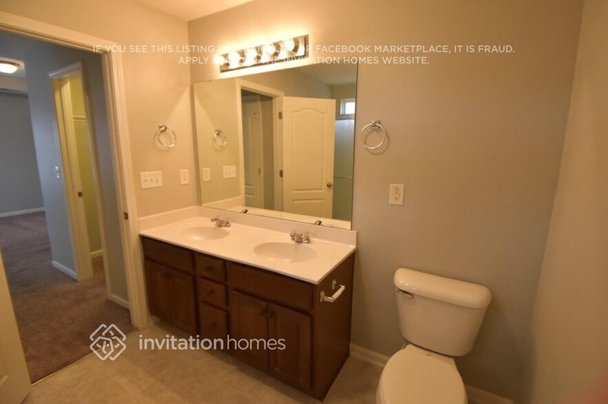 Building Photo - 14717 Lyon Hill Ln